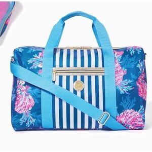 Lilly Pulitzer Overnight Bag in Multi For The Fans